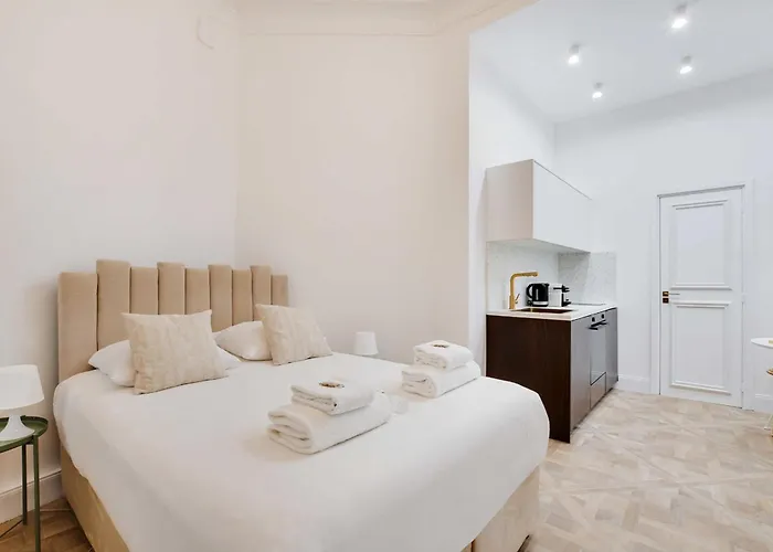 Cozy Studio In The Heart Of Paris