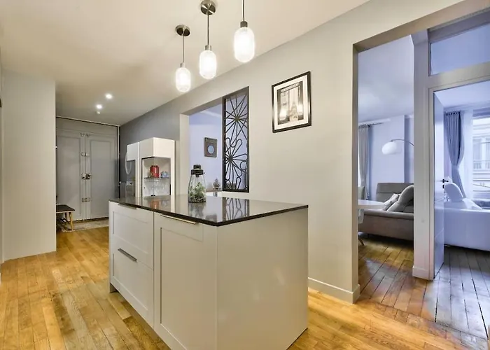 Nice 3Br Flat Near Porte D\'Orleans Metro Station
