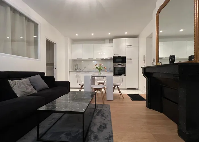 Luxury Appartment, Champs Elysees, Neuf !