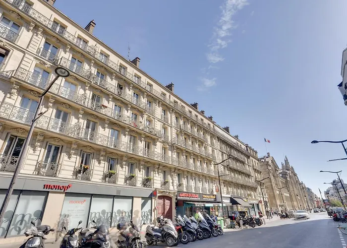 Sejours Parisiens / Suite Le Royal / 4*