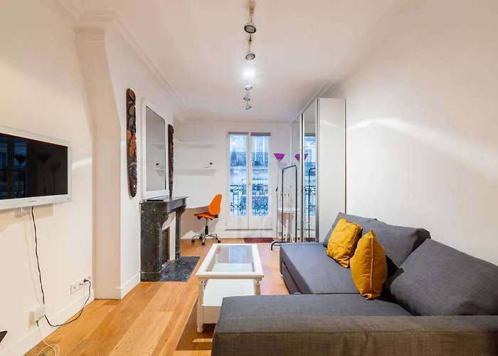 Luxurious 1 Bedroom Tour Eiffel Saint Dominique Free Netflix