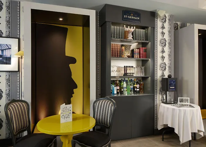 Les Plumes Hotel