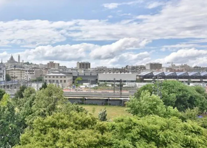 Studio With View Of Montmartre