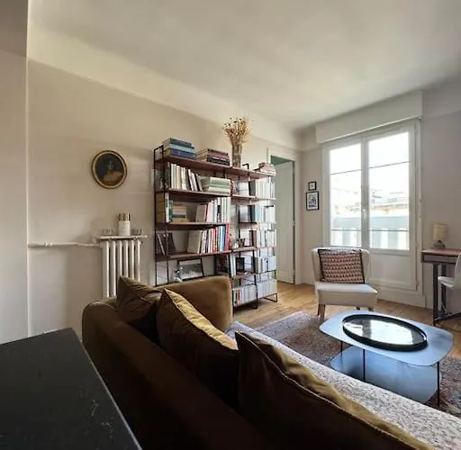 Charmant Appartement Parisien Vue Sur Tour Eiffel