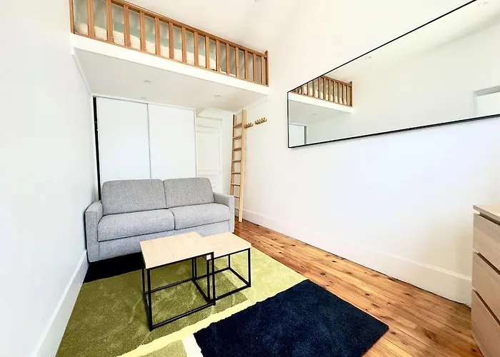 Appartement Mezzanine Cosy 4P Champs Elysees