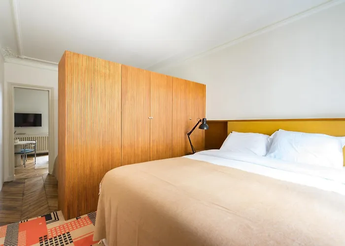 Pied A Terre - Palestro