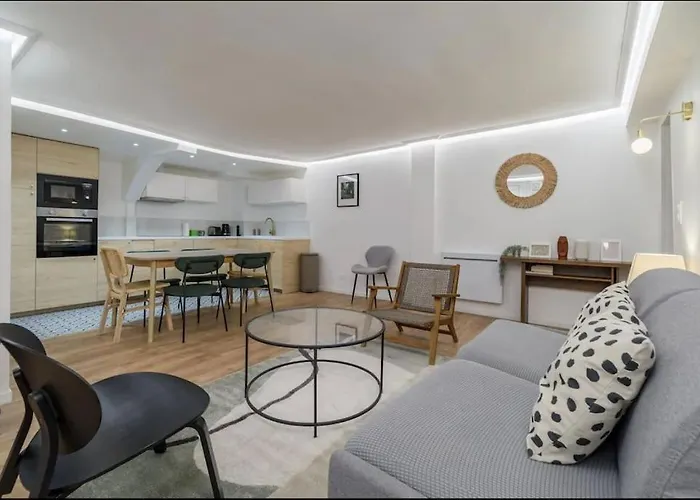 Spacious Apartment In Opera With 3Bdr For 6Pax
