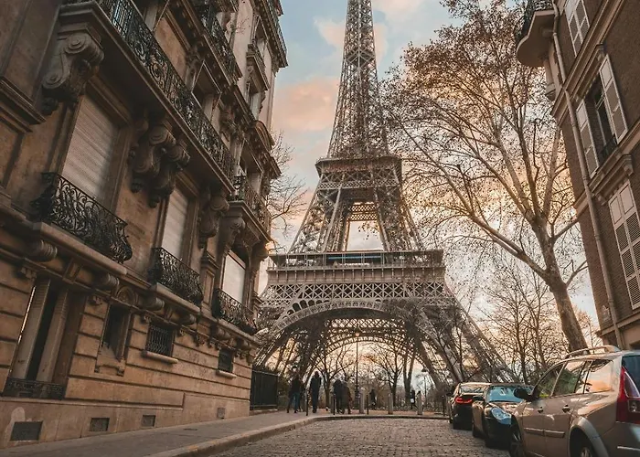 Au Coeur Des Champs Elysees