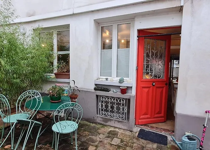 Originale Maison Individuelle Au Coeur De Paris !