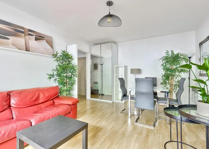 2 Rooms Apartment With Garden