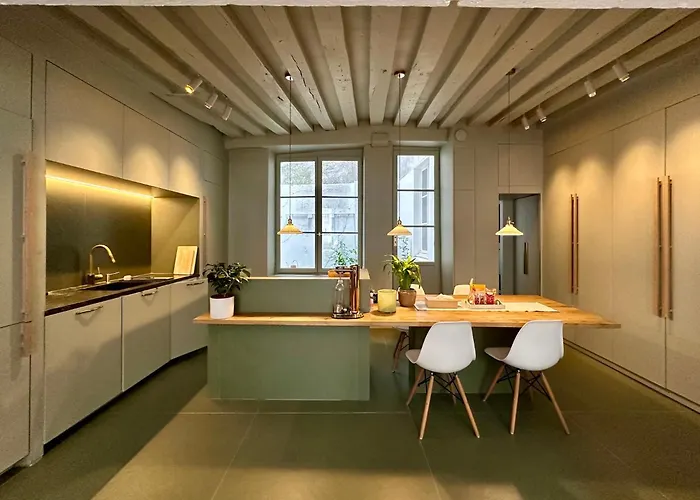 Paris Marais 8Rdl Home - 2 Rooms, 2 Bathrooms, Terrace
