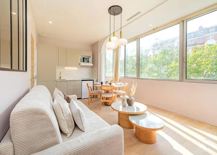 Appartement Lumineux Neuf Paris Arc De Triomphe
