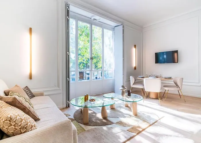 Appartement Conviviale Et Elegant Paris 17