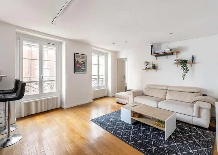 Beautiful Apartment In Trendy 11Th