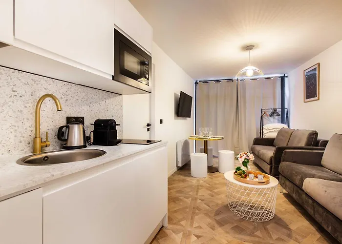 Charming Apartment - 1Bd - 6P - Near Eiffel Tower