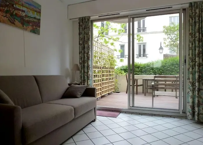 Studio Avec Terrasse A La Butte Aux Cailles