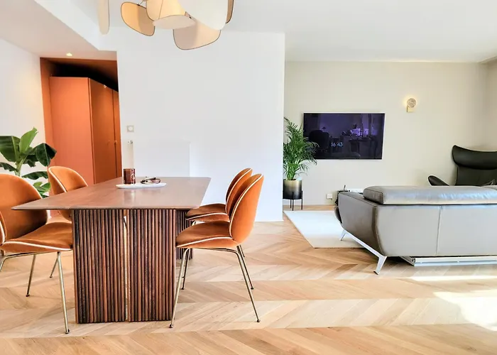 Luxury Flat With Balcony Near Arc De Triomphe