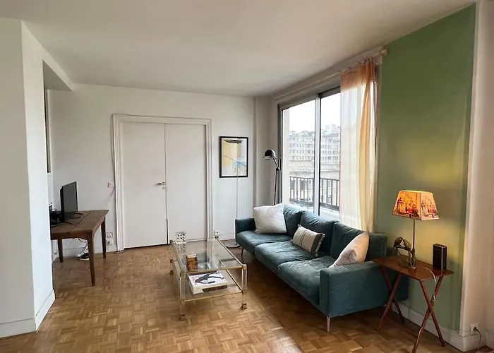 Vaste Appt Baigne De Lumiere