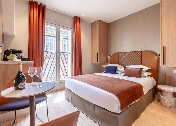 Suites Fl By Sweett