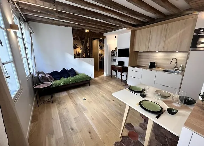 Bright 1 Bed In The Heart Of Hip Paris, Montorgueil