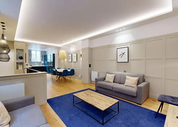 Sublime Appartement Paris 4Br-12P