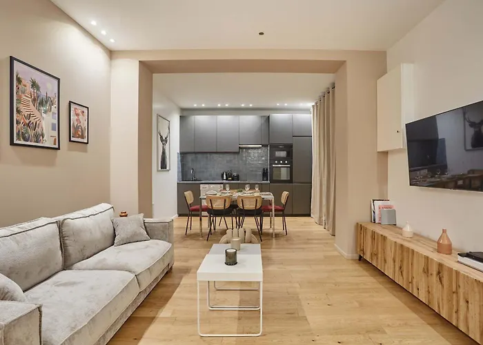 Superbe appartement Gare du Nord , Butte de Montmartre Maubeuge