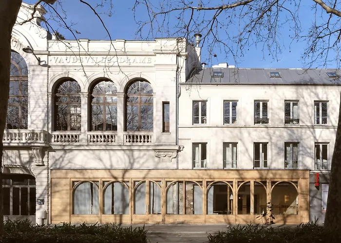 Elysee Montmartre Hotel