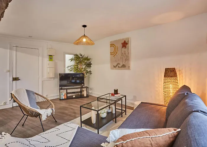 Superb Apartment In The Center Of Paris By Stusioprestige