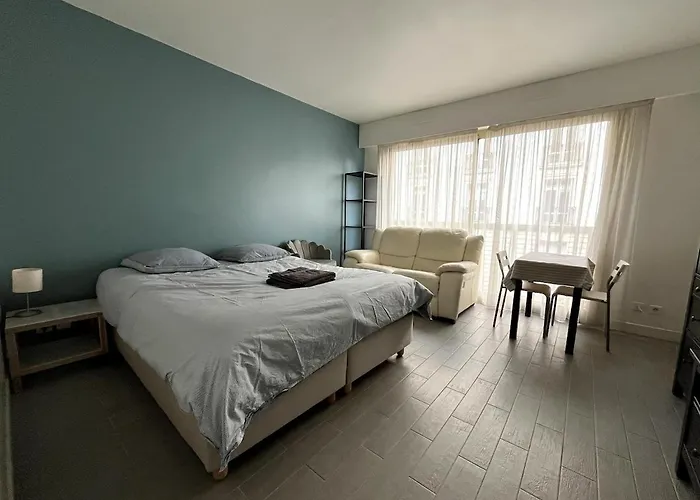 Studio 28 Square Meters, Near Eiffel Tower