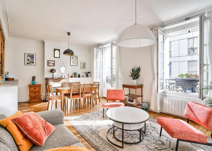 Spacieux Appart Vue Montmartre
