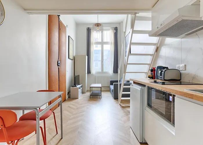 Loft De Charme An Coeur Des Batignolles