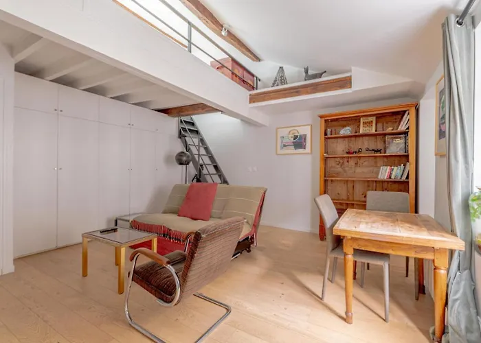 Skylight Loft By Suitehomeparis