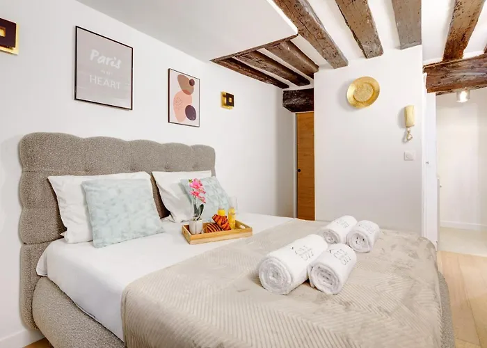 Suite Marie Stuart Montorgueil Elegance
