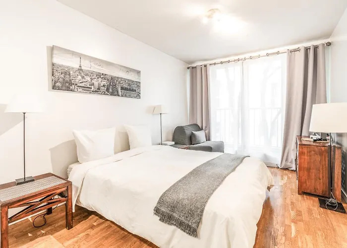 Champs Elysees Flat