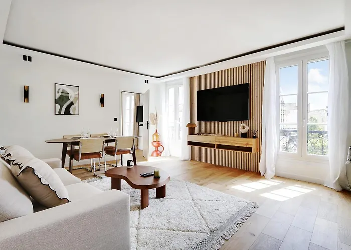 Olympiades - Patay Beautiful Apartment