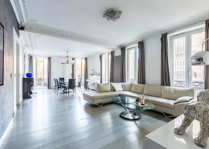 Elegant 3Br Champs-Elysees & Arc De Triomphe