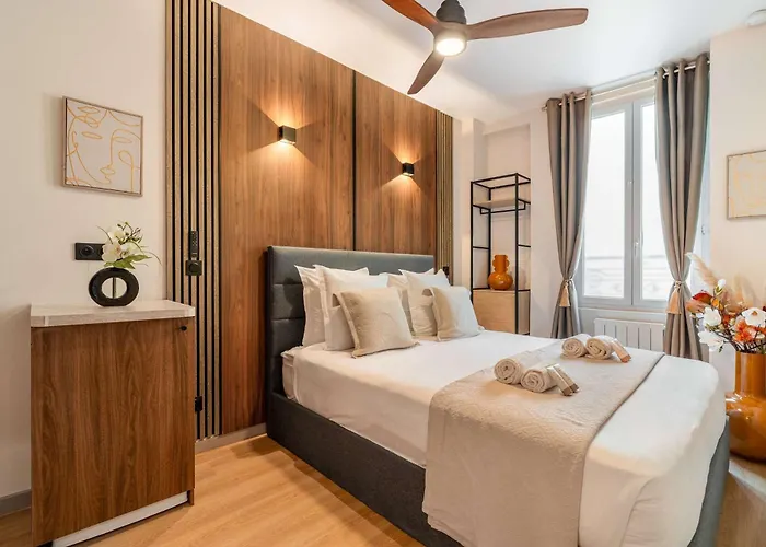 Calm Studio Near Montparnasse