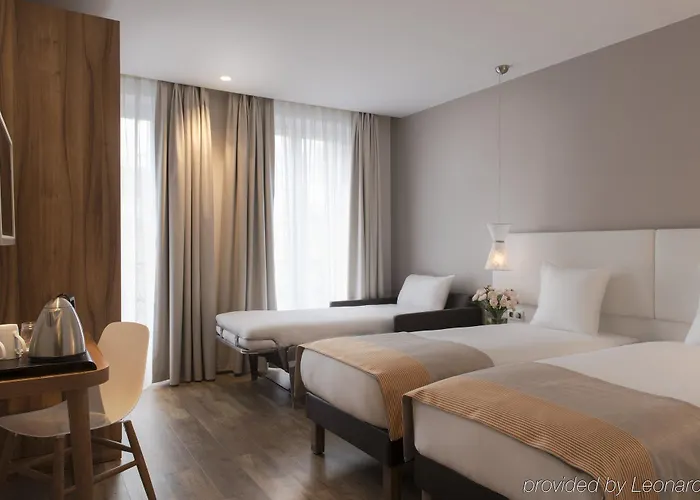Hotel Magenta 38 By Happyculture