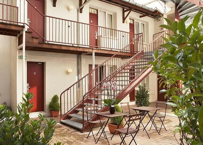Hotel De L\'Aqueduc