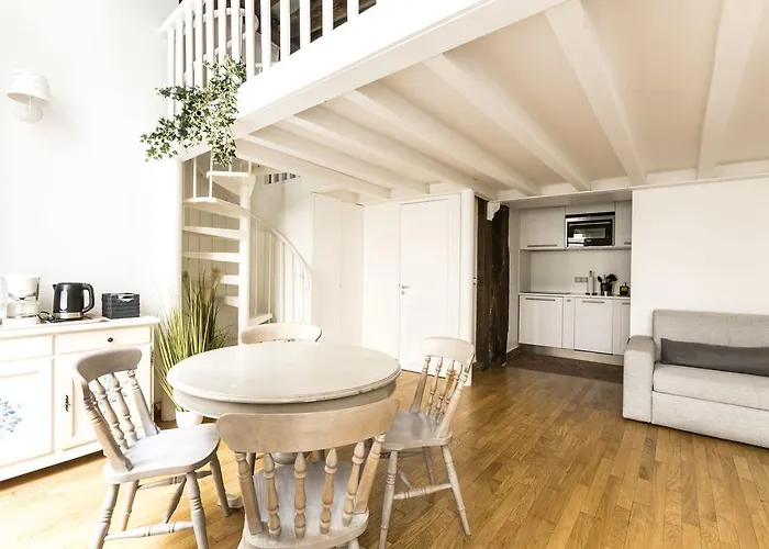 Halldis Apartments - Marais Haut