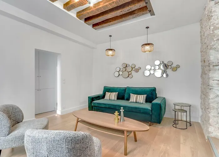 Pick A Flat\'S Apartment In Le Marais - Rue Saint Apoline