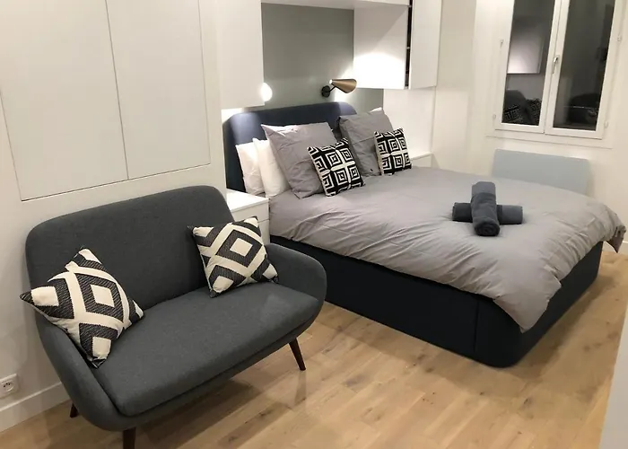 Studio Design Proche Champs-Elysees