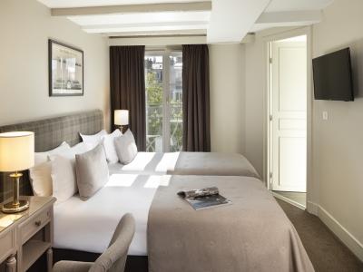 Madeleine Plaza Hotel 4*