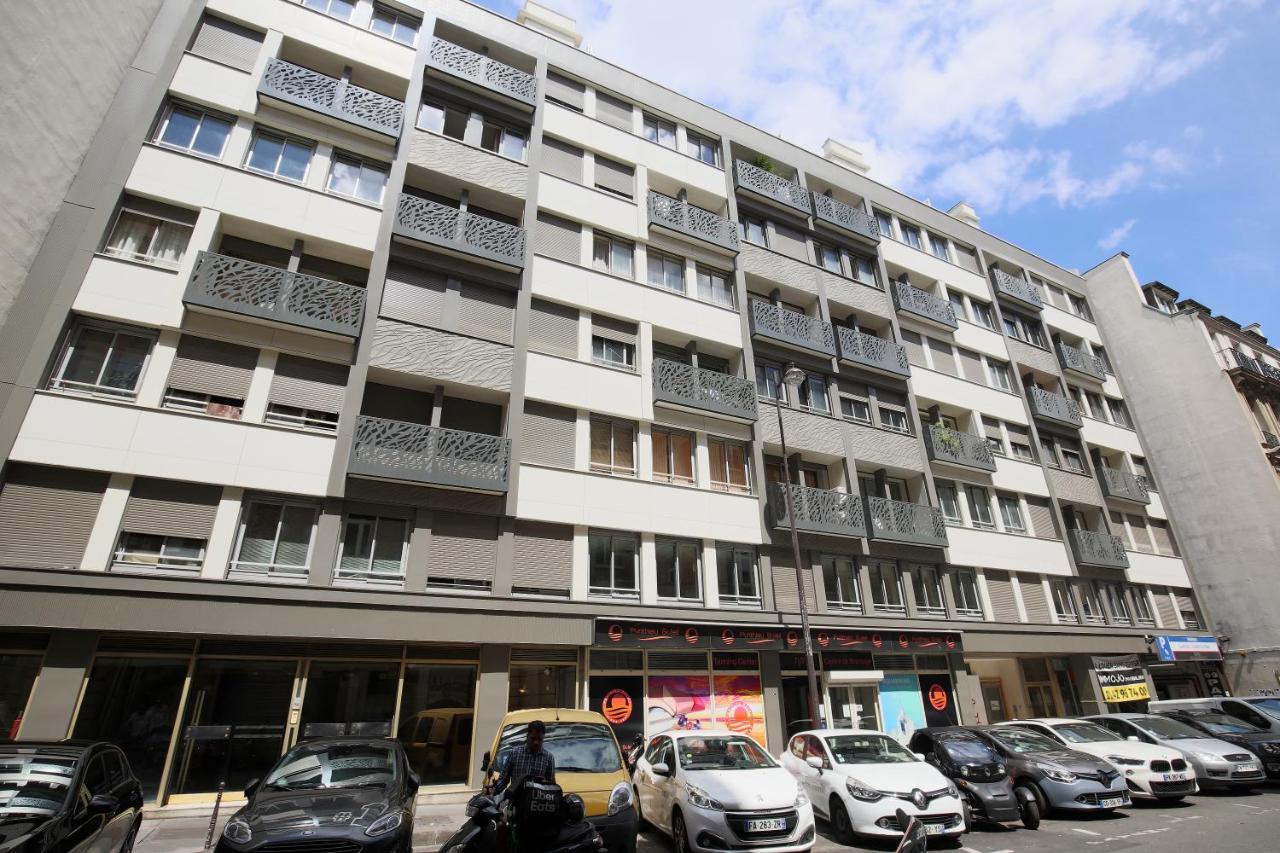 Studio Rue De Ponthieu * Paris