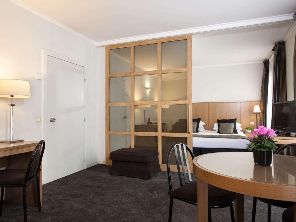 La Du Roy Champs Elysees Hotel