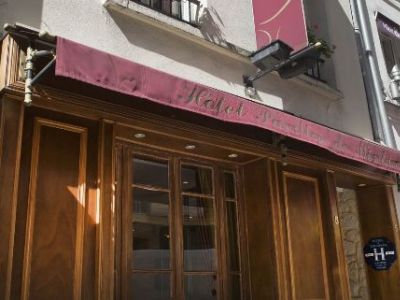 Korner Montmartre Hotel 3*