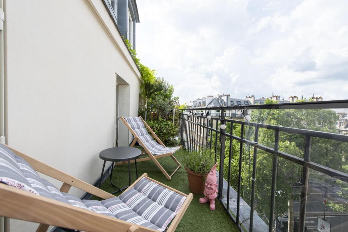 Piaf Apartment Paris