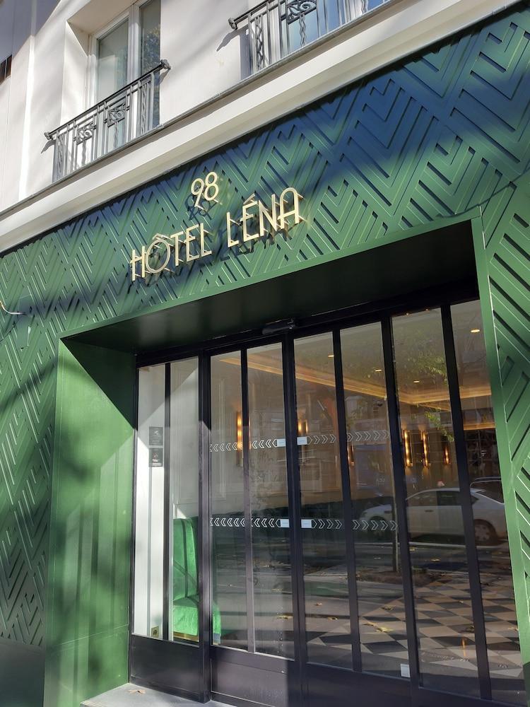 Lena Hotel 3*