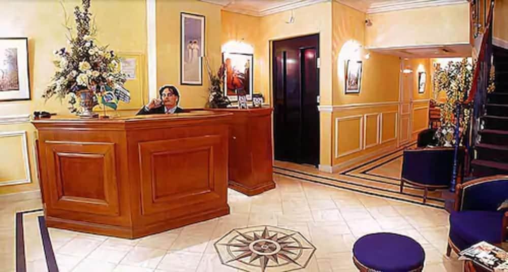 Unic Renoir Saint Germain Hotel Paris