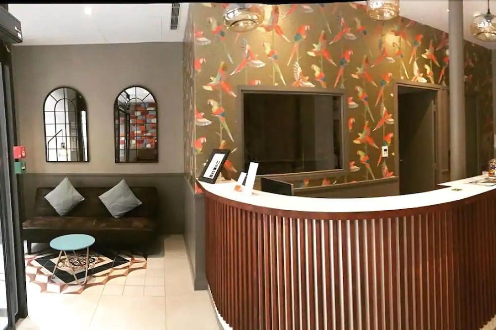 Excelsior Batignolles Paris